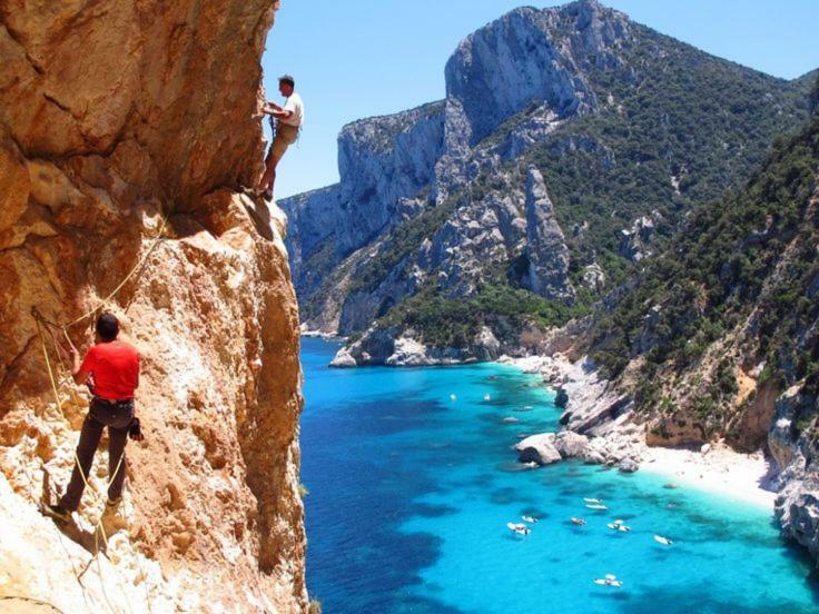 Holiday Home Golfo Di Orosei Cala Gonone Bagian luar foto